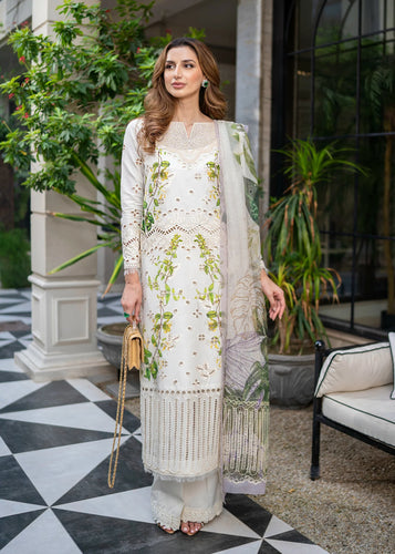 Crimson Pret The Leaves are Calling