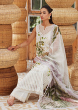 Load image into Gallery viewer, Crimson Pret The Leaves are Calling