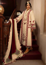 Load image into Gallery viewer, Crimson Winter Musafir