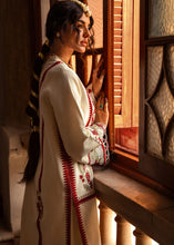 Load image into Gallery viewer, Crimson Winter Musafir