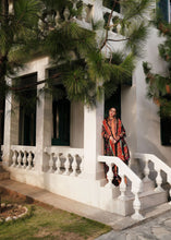 Load image into Gallery viewer, Winter shawl Sahira