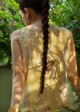 Load image into Gallery viewer, CRIMSON BONJOUR AND BLOOM - D4A