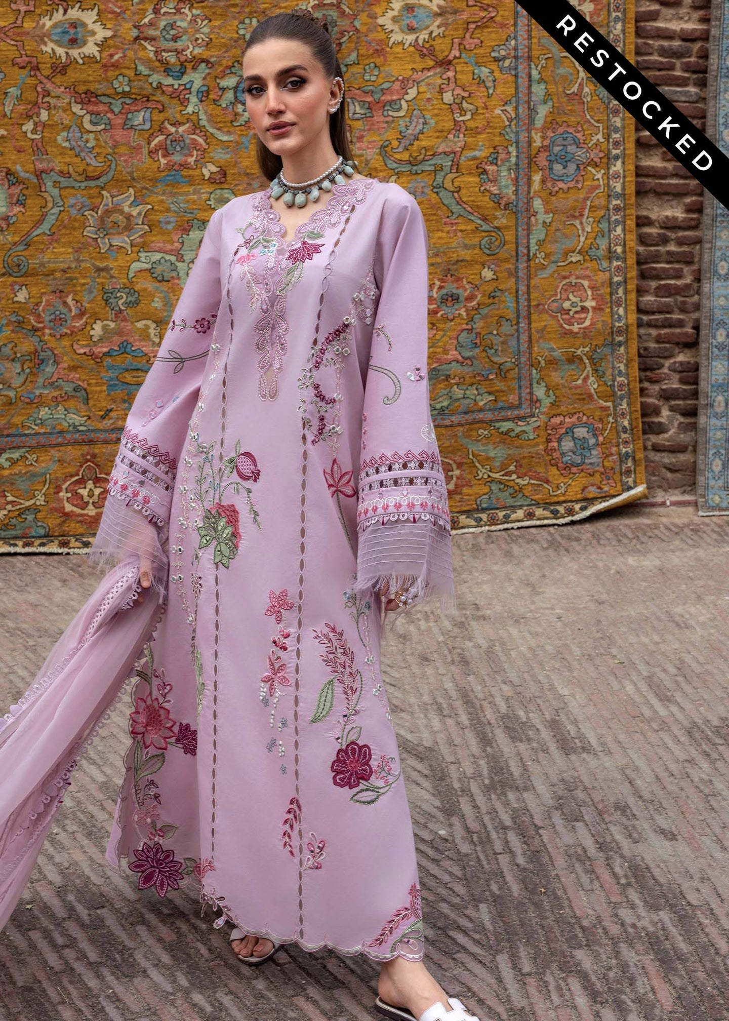 CRIMSON MIRROR GARDEN - D3B