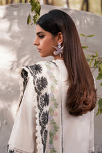 Load image into Gallery viewer, SUFFUSE CASUAL PRET 24 AFSANEH